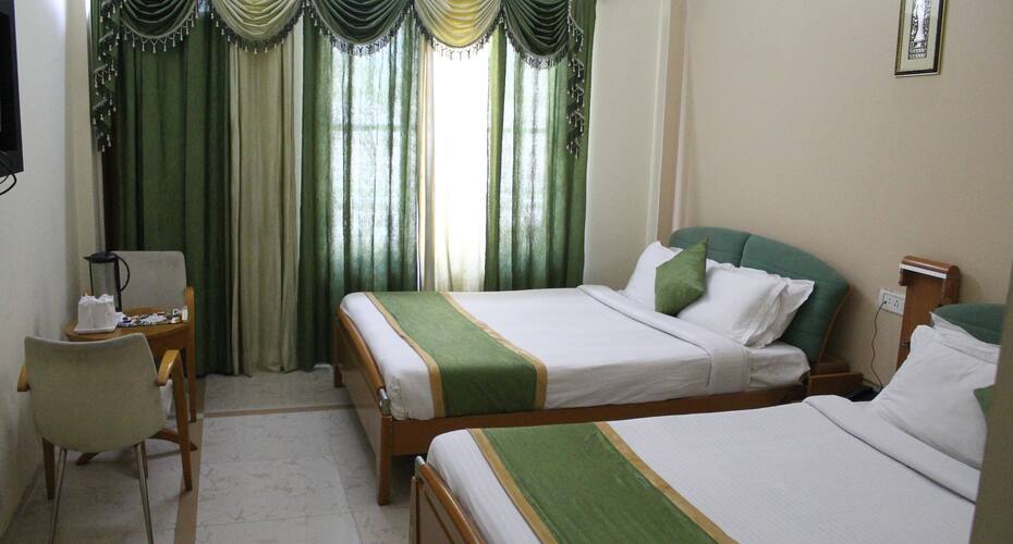 Hotel Maa Trinayani Palace, Katra 4